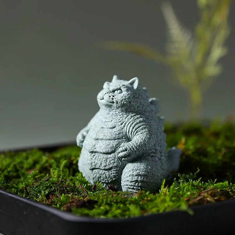 Mini Godzilla Cat Zen Ornament/猫斯拉 ミニオブジェ 置物