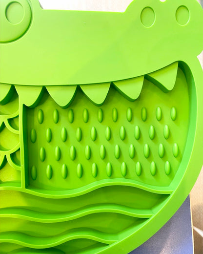 Croco Lick Mat/クロコダイル型 スローフィーディング リッキングマット