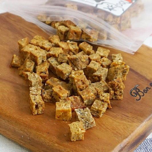 Crunchy Salmon Treats/びちびち鮭ちゃん