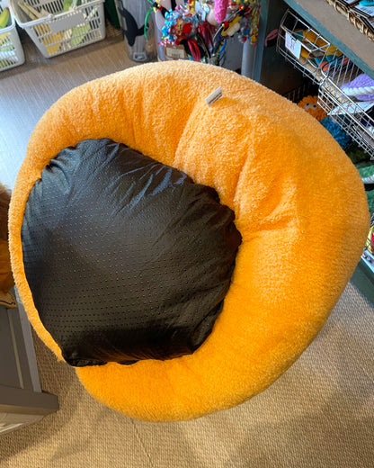 HUGGER PET BED / ハガー ペットベッド