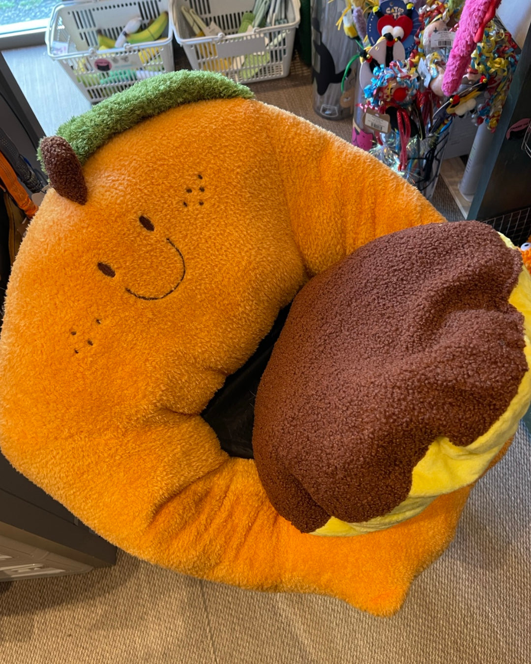 HUGGER PET BED / ハガー ペットベッド