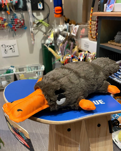 Squeaky Platypus Soft Plush Dog Toy / もふもふカモノハシ スクイーカー入り ドッグトイ